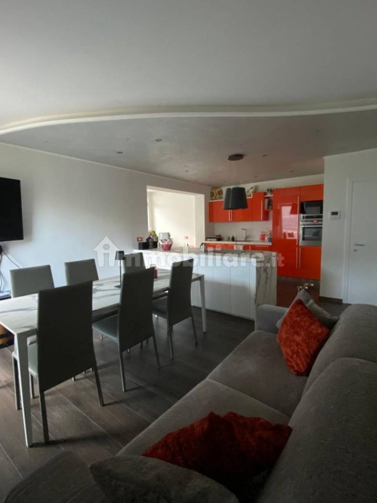 Дом с 5 спальнями в Камподенно, Италия № 356264