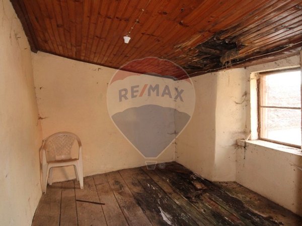 Casa de 2 dormitorios en Acoreira, Portugal No. 40738