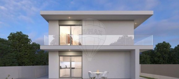 740m² Land in Cascais, Portugal No. 77251 3