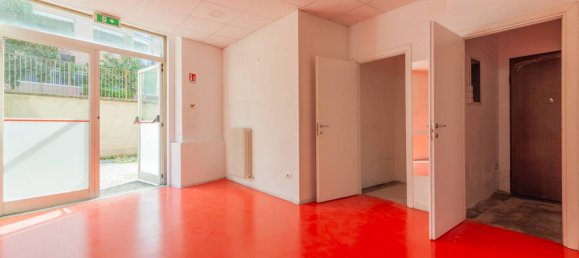 Imóvel comercial de 1 divisão em Lecco, Italy N.º 319651 11