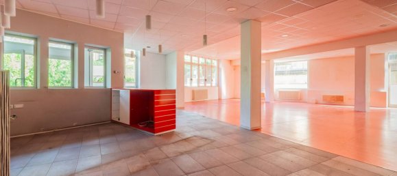 Imóvel comercial de 1 divisão em Lecco, Italy N.º 319651 6