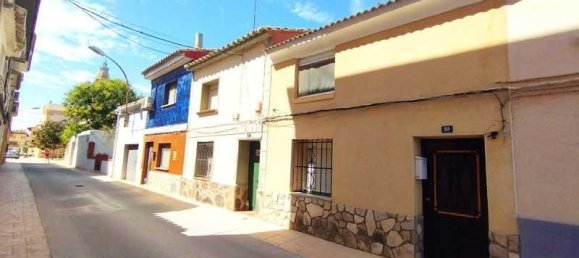 3 Schlafzimmer Haus in Pina de Ebro, Spain, Nr. 62016 13