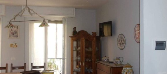 5 bedrooms Apartment in Perugia, Italy No. 322710 10