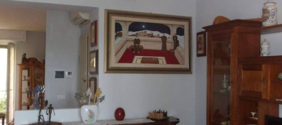 5 bedrooms Apartment in Perugia, Italy No. 322710 8