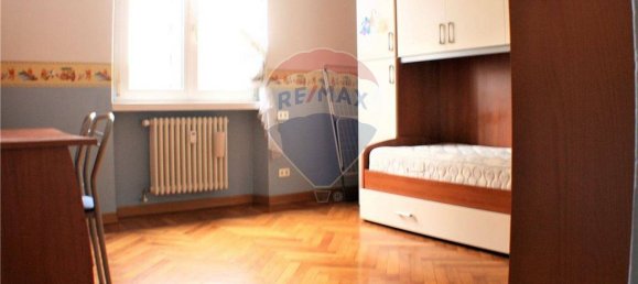 3 rooms Apartment in Varese, Italy No. 217788 9