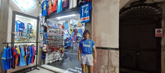 Propiedad comercial en Naples, Italy 50 m² No. 325232 5