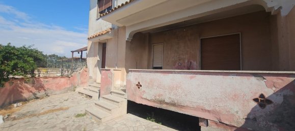 3 bedrooms Apartment in Pomezia, Italy No. 339448 3