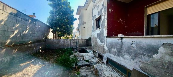 3 bedrooms Apartment in Pomezia, Italy No. 339448 9