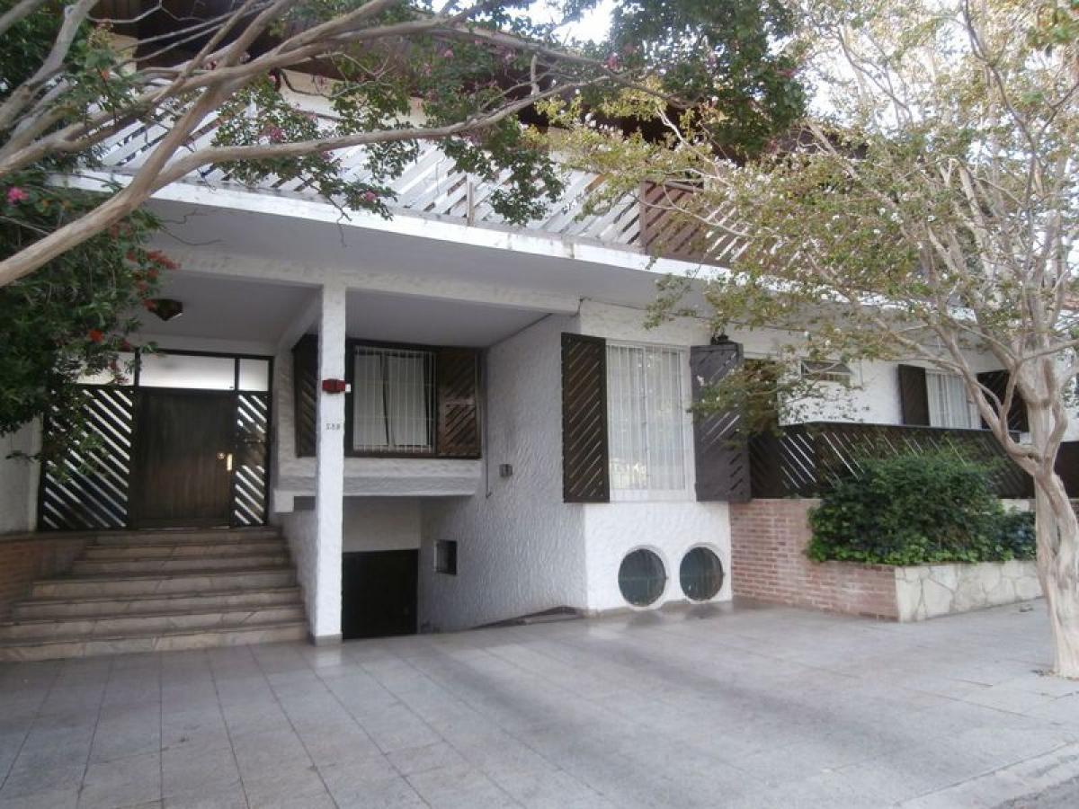 Дом с 2 спальнями в Мар-дель-Плата, Аргентина № 76626