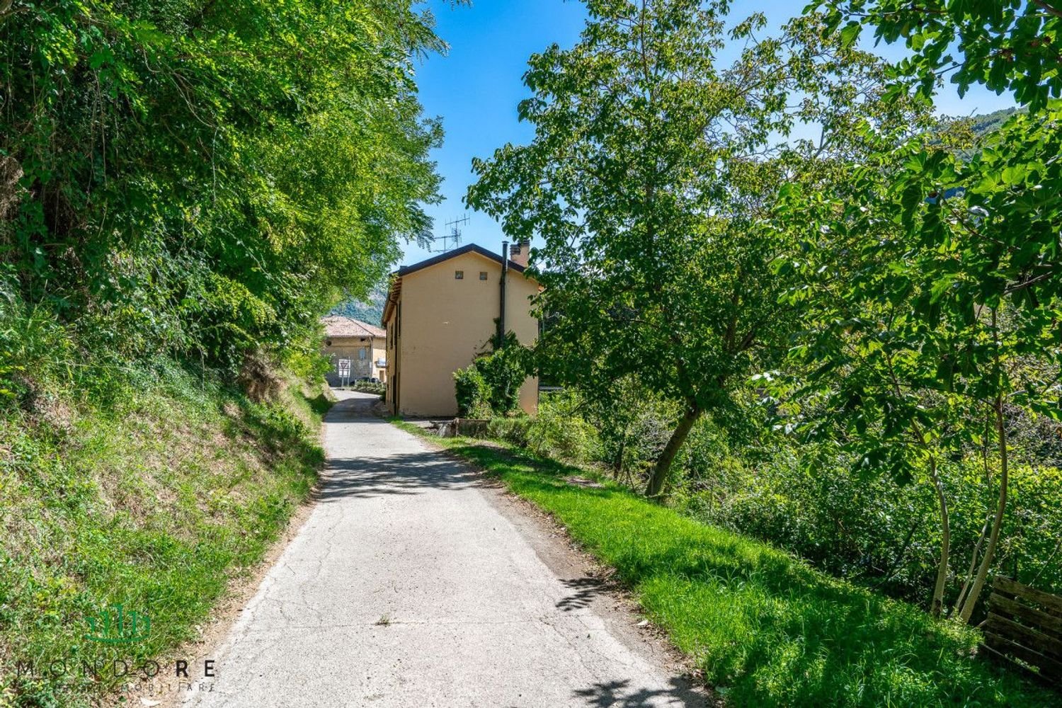 3 bedrooms Apartment in Sasso Marconi, Italy No. 351297