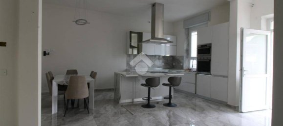 3 Schlafzimmer Villa in Tromello, Italy, Nr. 259952 11