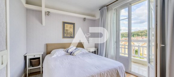 6 bedrooms House in Sevres, France No. 169257 10