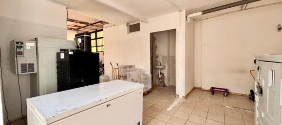 مستودع في Turin, Italy 105متر مربع رقم 132532 11