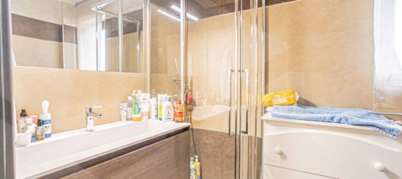 3 rooms Penthouse in Bari, Italy No. 17093 28