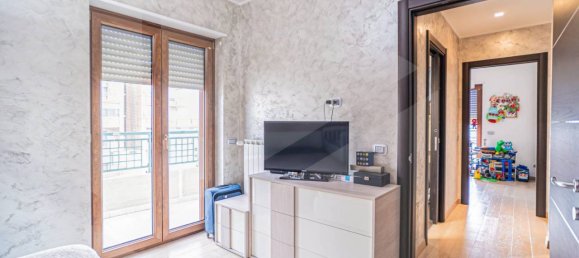 3 rooms Penthouse in Bari, Italy No. 17093 33