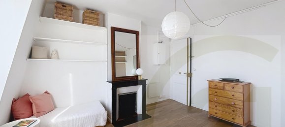 Studio in Paris, France No. 116199 4