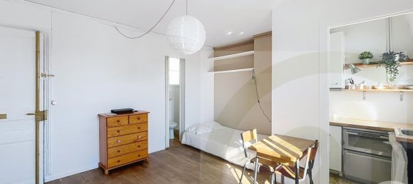 Studio in Paris, France No. 116199 5