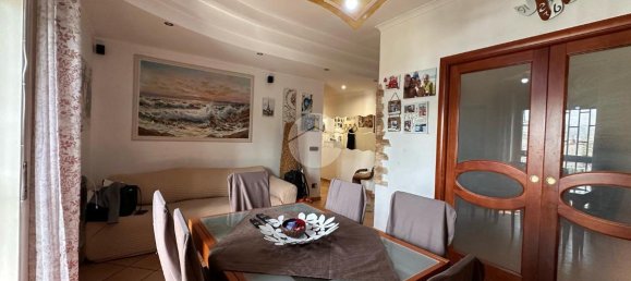 3-Zimmer Wohnung in Naples, Italy, Nr. 14585 9
