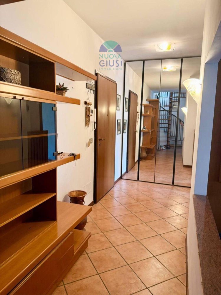 4 غرف نوم شقة في Gorizia, Italy رقم 318488