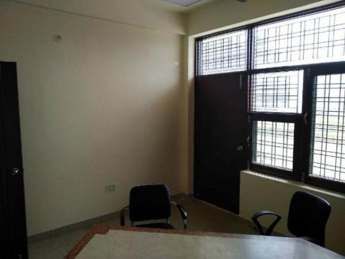 Дом с 3 спальнями в Рурки, Индия № 17908