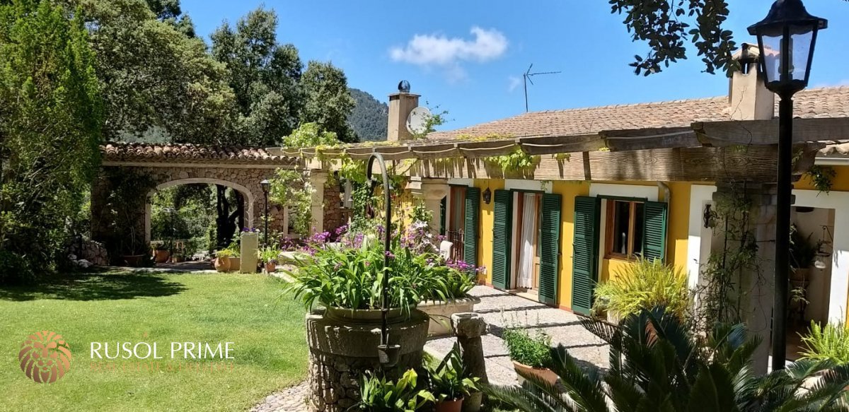 5 bedrooms Finca in Esporles, Spain No. 274