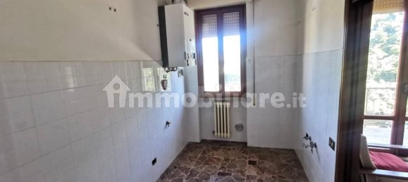 4 غرف نوم شقة في Arezzo, Italy رقم 308292 6