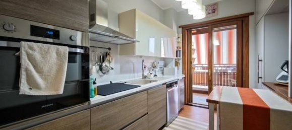 3 Schlafzimmer Wohnung in Fiumicino, Italy, Nr. 290012 9