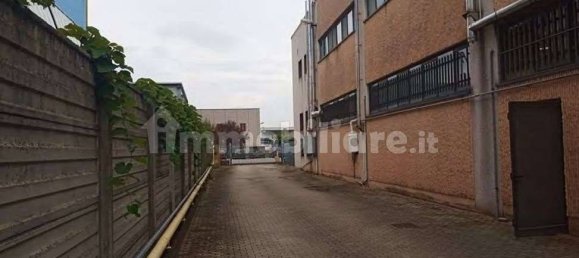 5-salle Entrepôt à Villasanta, Italy No. 344022 3