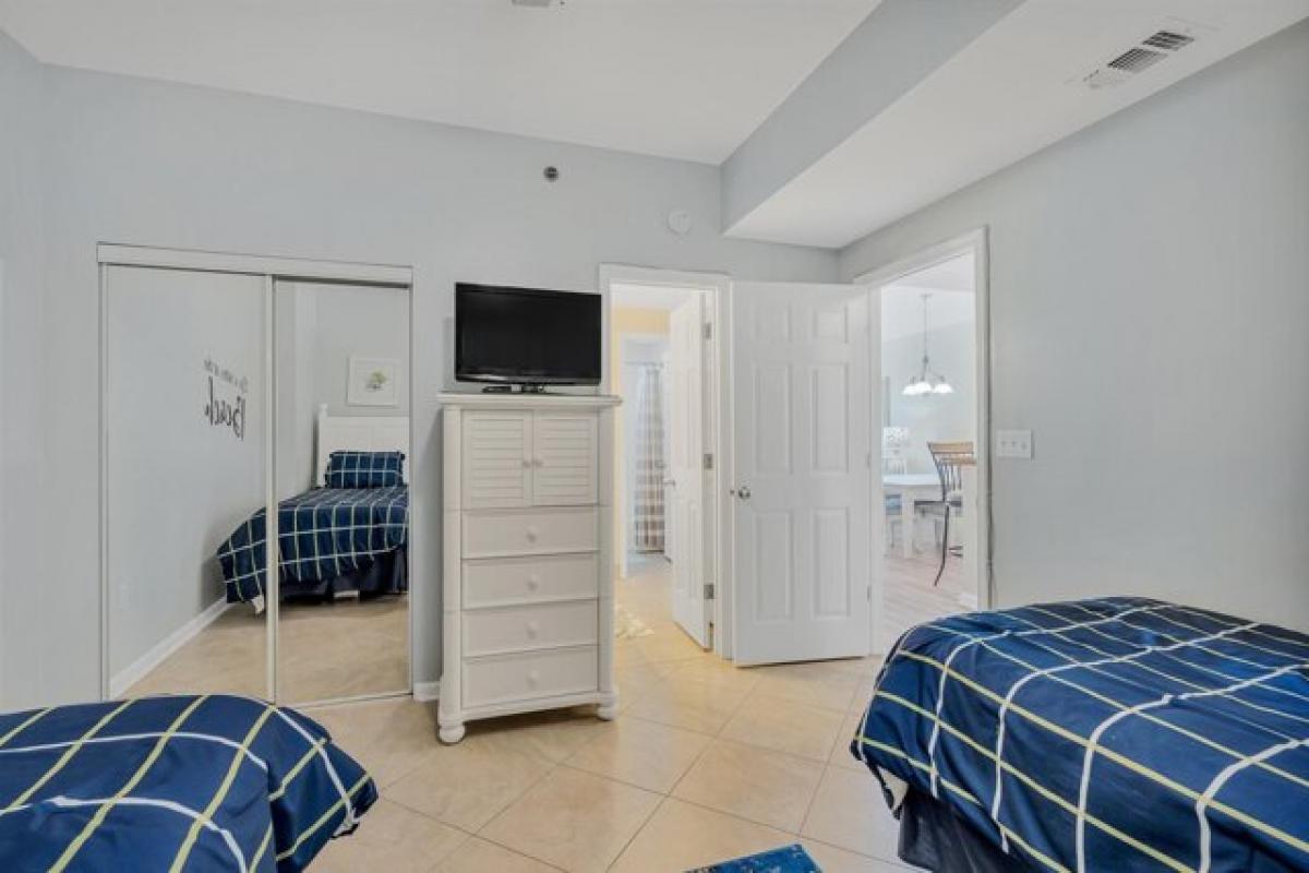 2 bedrooms House in Miramar Beach, USA No. 381710