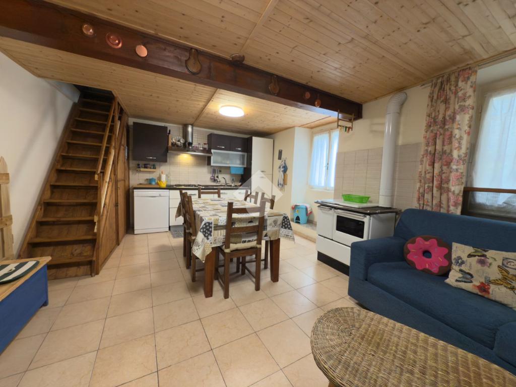 2 Schlafzimmer Haus in Castello dell'Acqua, Italy, Nr. 393545