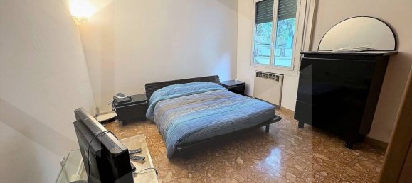 4 rooms Apartment in Bologna, Italy No. 17805 8