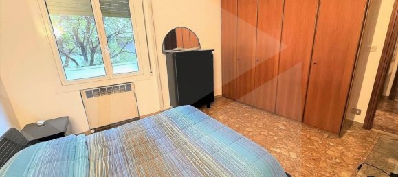 4 rooms Apartment in Bologna, Italy No. 17805 10