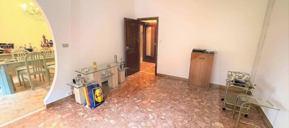 4 rooms Apartment in Bologna, Italy No. 17805 7