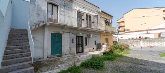 2 rooms Apartment in Mascali, Italy No. 52038 3