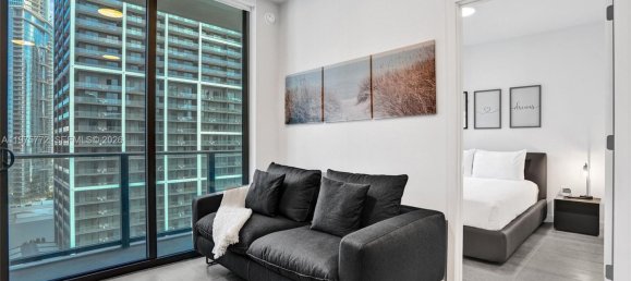 1 dormitorio propiedad comercial en venta en Miami, Miami-Dade, Florida, USA № 615192 4