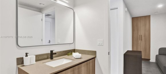 1 dormitorio propiedad comercial en venta en Miami, Miami-Dade, Florida, USA № 615192 25