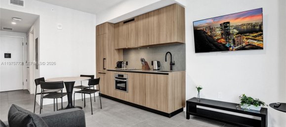 1 dormitorio propiedad comercial en venta en Miami, Miami-Dade, Florida, USA № 615192 3
