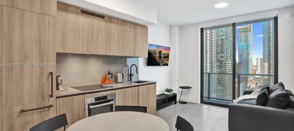1 dormitorio propiedad comercial en venta en Miami, Miami-Dade, Florida, USA № 615192 8