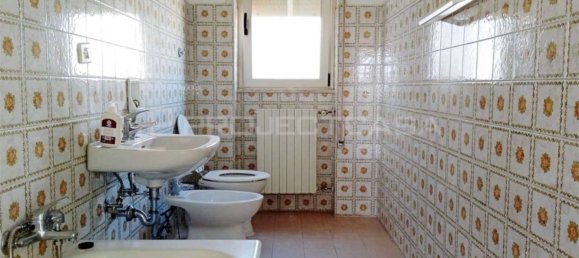3 bedrooms Apartment in Scorrano, Italy No. 151478 8