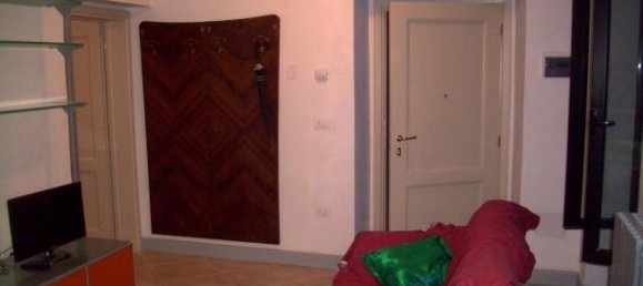 Квартира с 2 комнатами в Бучине, Италия № 232711 4