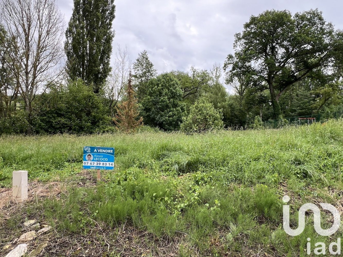 734m² Land in Pourcy, France No. 226434