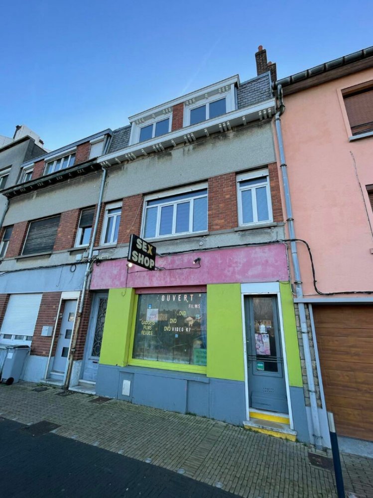 2 bedrooms Building in Calais, France No. 92755