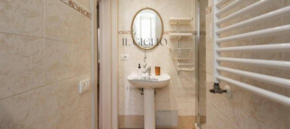 1 bedroom Apartment in Florence, Italy No. 265780 12