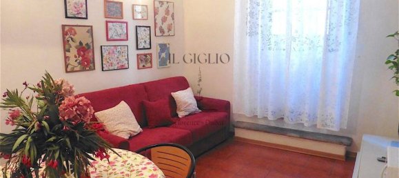 1 bedroom Apartment in Florence, Italy No. 265780 2