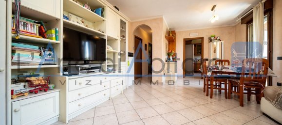 Квартира с 4 комнатами в Арджелато, Италия № 261617 8