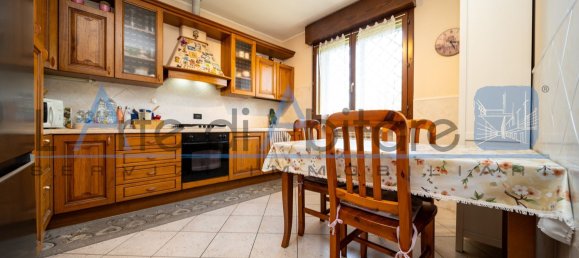 Квартира с 4 комнатами в Арджелато, Италия № 261617 15