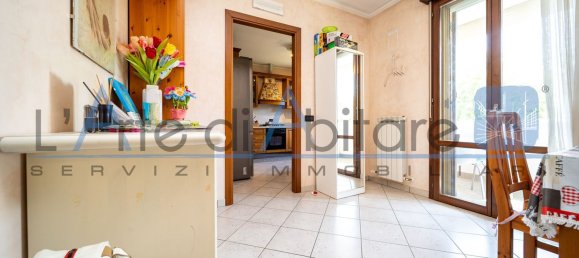 Квартира с 4 комнатами в Арджелато, Италия № 261617 14