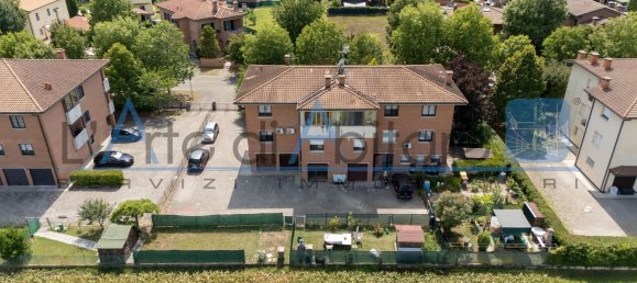 Квартира с 4 комнатами в Арджелато, Италия № 261617 3