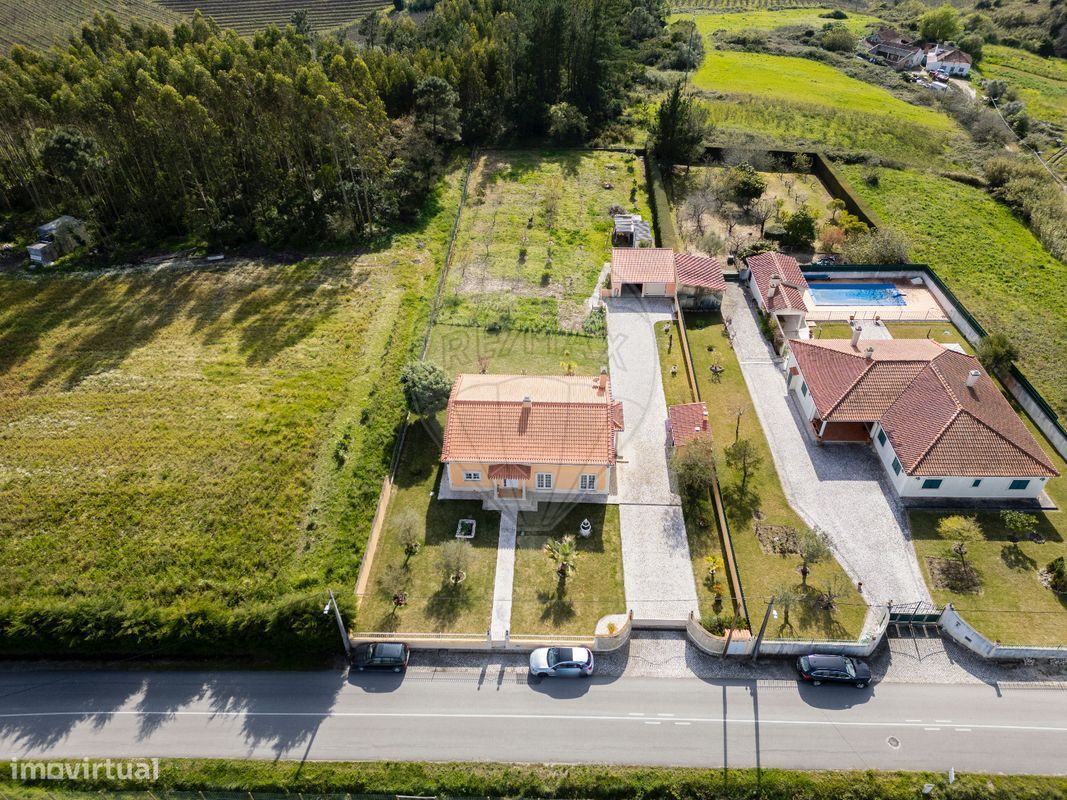 Casa de 3 dormitorios en Caldas da Rainha, Portugal No. 26068
