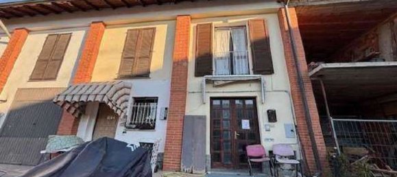 2 rooms Apartment in Venegono Superiore, Italy No. 315037 2